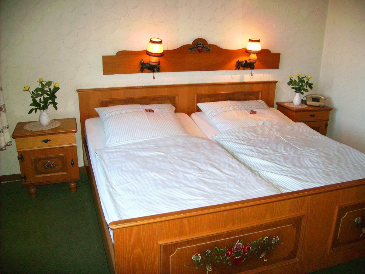 Kall Hotel Garni Huttenhof מראה חיצוני תמונה
